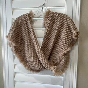 Van Heusen Textured Chunky Wrap